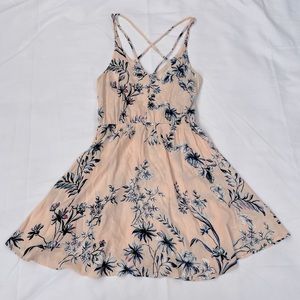 Kendall & Kylie Pink Floral Cross Mini Dress Size Medium